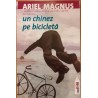 Un chinez pe bicicleta