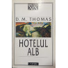 Hotelul alb