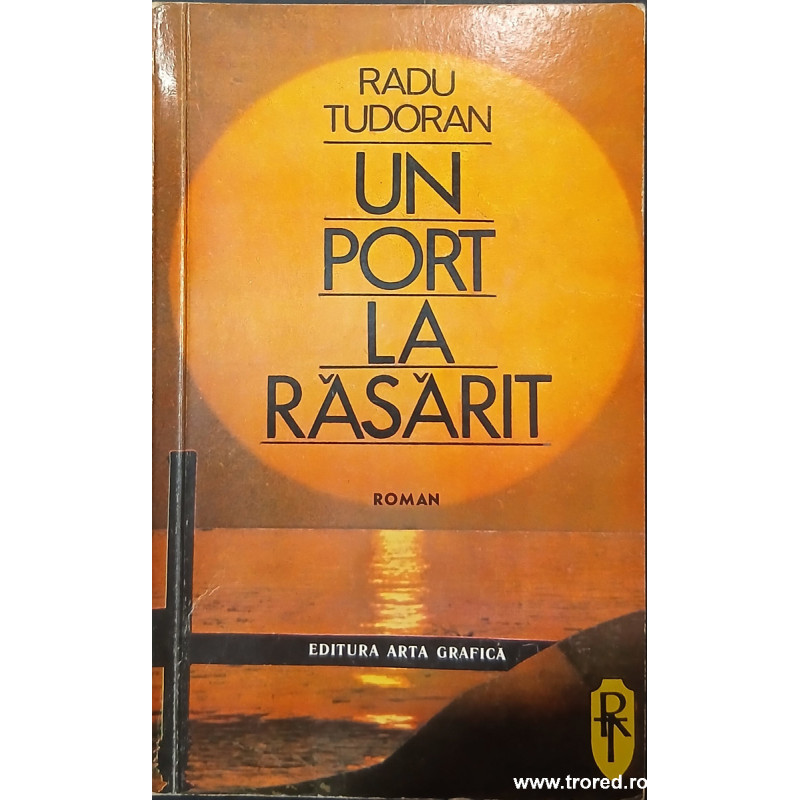 Un port la rasarit